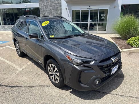 Used 2024 Subaru Outback Premium AWD/4WD image 7