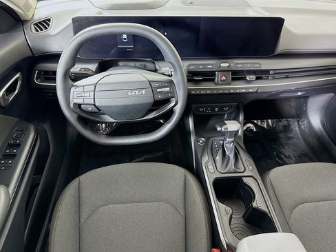 Certified 2025 Kia K4 FWD image 4