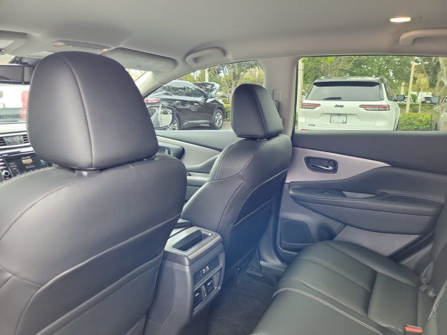 Used 2024 Nissan Murano SV FWD image 12
