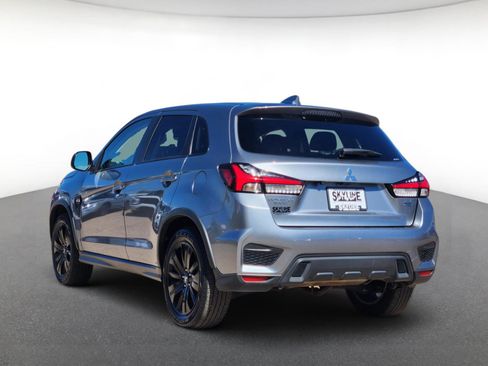 Used 2025 Mitsubishi Outlander Sport LE AWD/4WD image 4