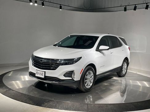 Used 2024 Chevrolet Equinox LT image 8