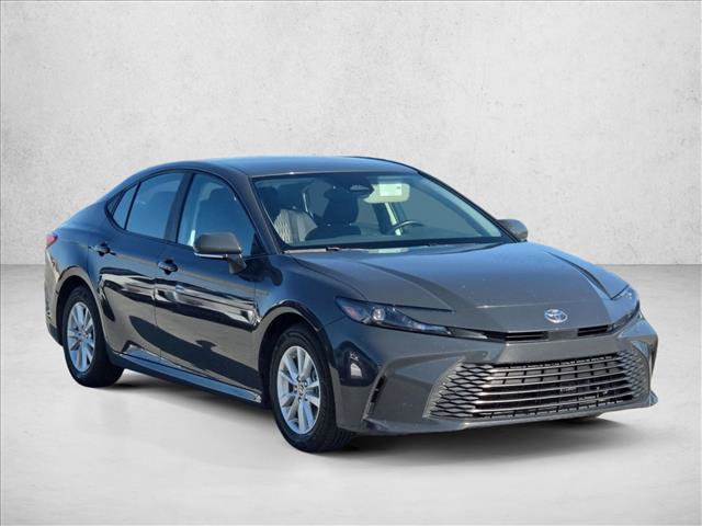 Used 2025 Toyota Camry LE FWD image 3