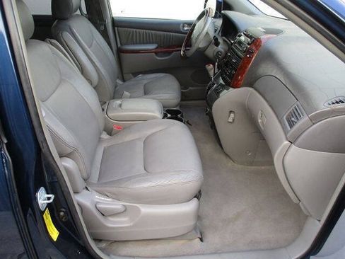 Used 2004 Toyota Sienna XLE AWD/4WD image 10