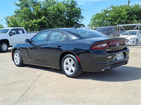 Used 2023 Dodge Charger SXT RWD image 5