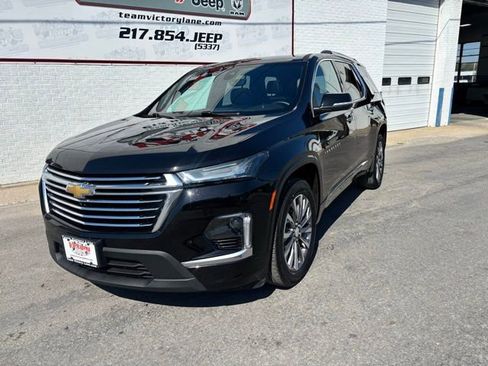 Used 2023 Chevrolet Traverse Premier image 3