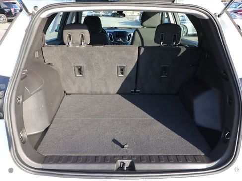 Used 2020 Chevrolet Equinox L image 31