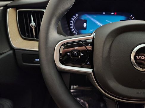 New 2026 Volvo XC60 B5 Core image 28