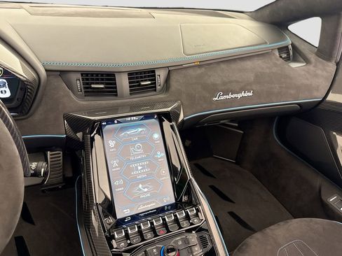 Used 2017 Lamborghini Centenario LP 770-4 image 24