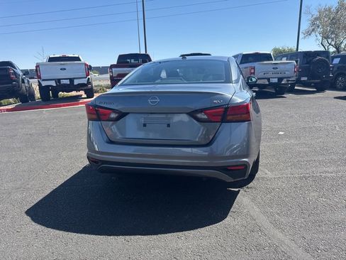 Used 2023 Nissan Altima 2.5 SV FWD image 10