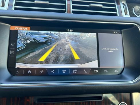 Used 2017 Land Rover Range Rover HSE AWD/4WD image 24