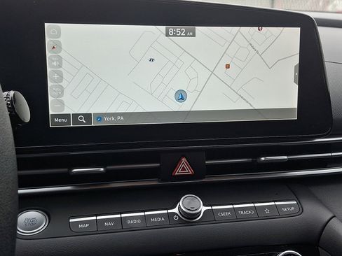 Used 2024 Hyundai Elantra SEL FWD image 23