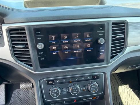 Used 2021 Volkswagen Atlas Cross Sport SE AWD/4WD image 26