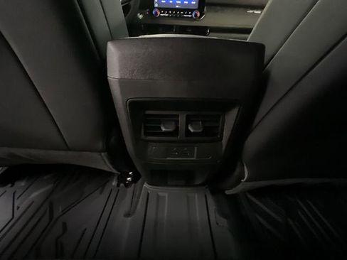 Certified 2025 Chevrolet Colorado ZR2 w/ Technology Package image 21