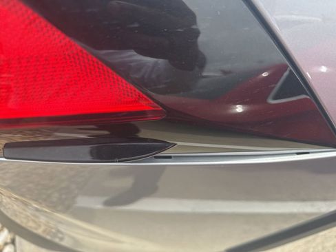Used 2020 Toyota RAV4 LE FWD image 9