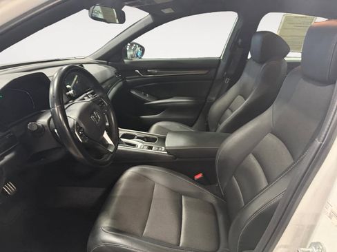 Used 2022 Honda Accord Sport image 10