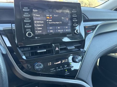 Used 2024 Toyota Camry LE image 19