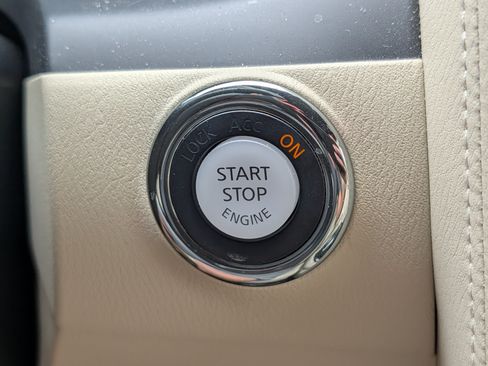 Used 2023 INFINITI QX80 Sensory w/ All-Season Package AWD/4WD image 29
