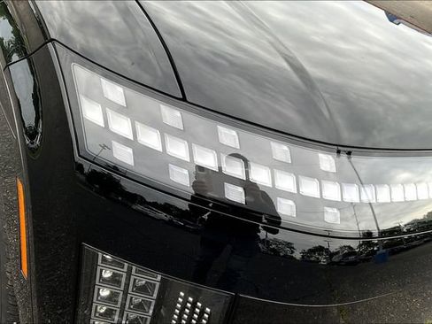 New 2026 Hyundai Ioniq 9 Calligraphy image 32