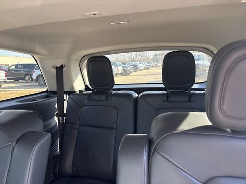 New 2026 Lincoln Aviator AWD w/ Jet Appearance Package image 36