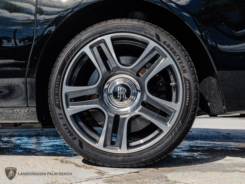Used 2017 Rolls-Royce Ghost RWD image 40