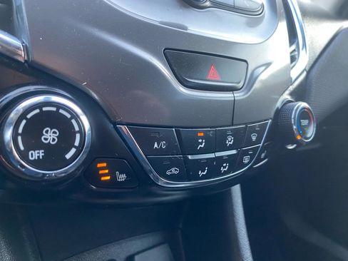 Used 2018 Chevrolet Cruze LT w/ Convenience Package image 15