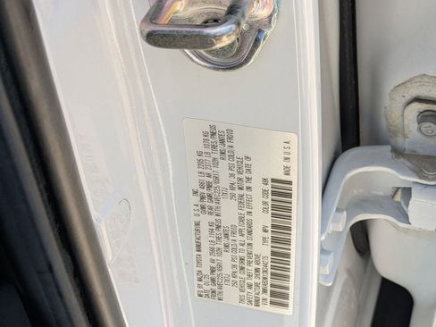 Used 2025 MAZDA CX-50 AWD 2.5 S w/ Premium Package image 15