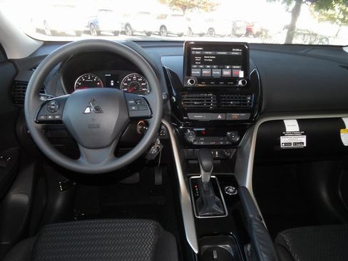 New 2026 Mitsubishi Eclipse Cross ES image 12