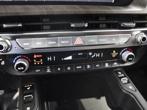 Used 2023 Kia Telluride SX Prestige image 22