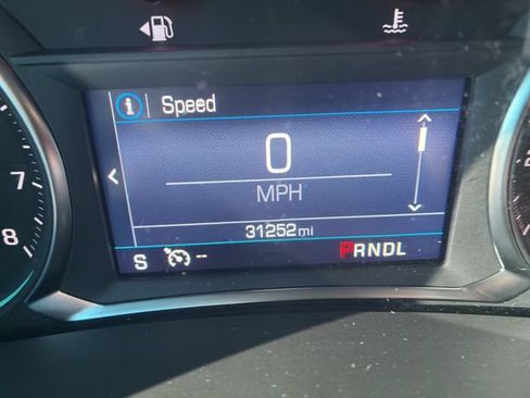 Used 2024 Chevrolet Equinox LS w/ LS Convenience Package FWD image 19