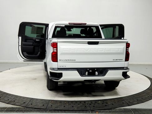 Used 2024 Chevrolet Silverado 1500 Custom image 14