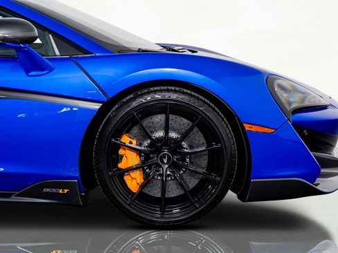 Used 2020 McLaren 600LT Spider image 6