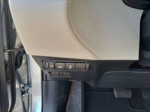 New 2026 Toyota Corolla Cross LE image 31