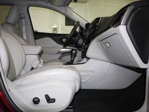 Certified 2021 Jeep Cherokee Latitude Lux image 5