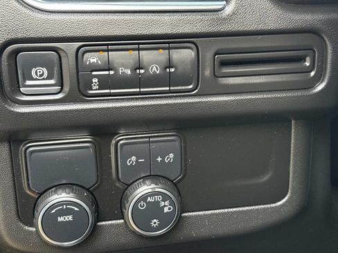 Used 2024 Chevrolet Tahoe LS RWD image 21