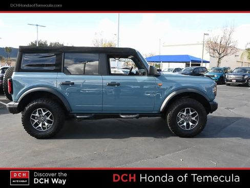 Used 2022 Ford Bronco Badlands image 5