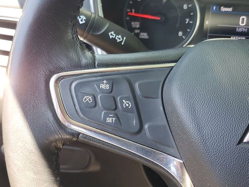 Used 2019 Chevrolet Equinox LT image 21