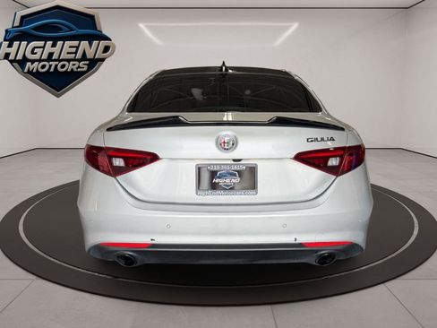 Used 2020 Alfa Romeo Giulia Ti w/ Nero Edizione RWD image 5