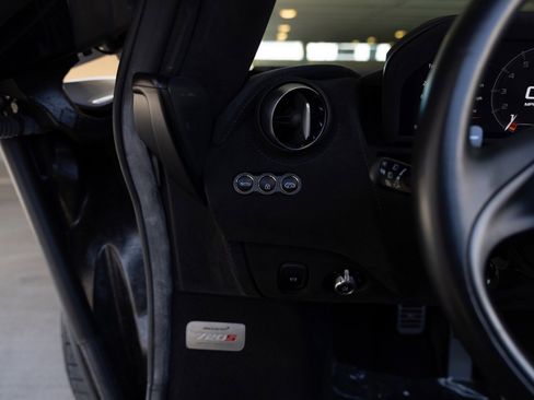 Used 2020 McLaren 720S Performance RWD image 50