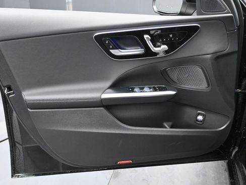New 2025 Mercedes-Benz C 300 4MATIC Sedan image 14