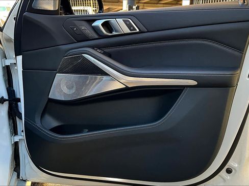 Used 2024 BMW X7 M60i w/ Executive Package image 22