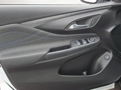 Certified 2024 Buick Envista Sport Touring w/ Convenience I Package image 12