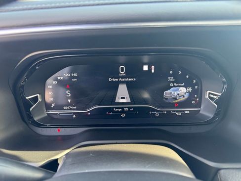 Used 2022 GMC Yukon Denali w/ Denali Premium Package image 25