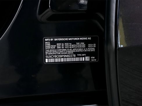 Used 2023 BMW X6 M50i w/ Executive Package image 59