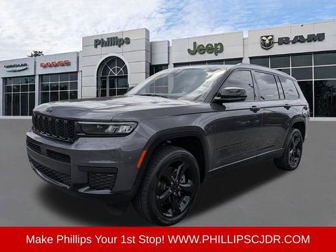 Used 2023 Jeep Grand Cherokee L Laredo AWD/4WD image 7