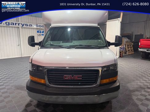 Used 2016 GMC Savana 3500 image 2