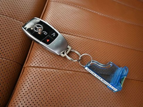 Used 2019 Mercedes-Benz E 450 Coupe w/ AMG Line Package image 58