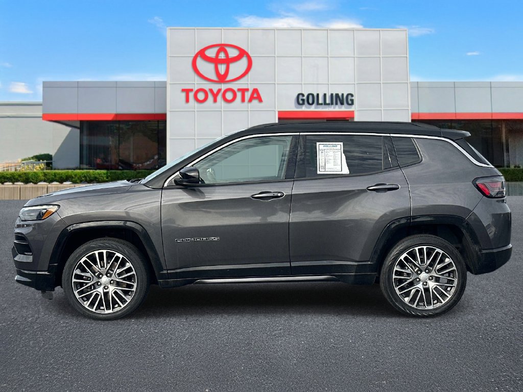 Used 2024 Jeep Compass Limited w/ Elite Group AWD/4WD image 2