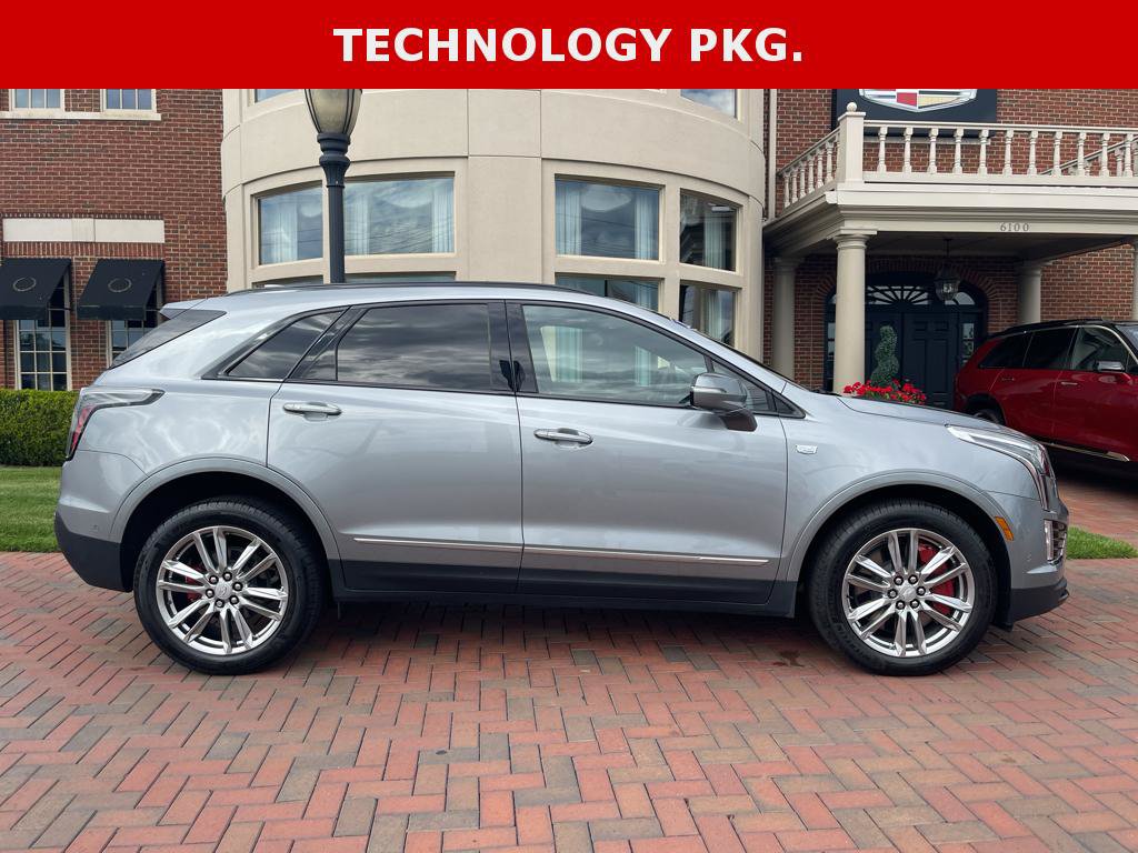 Used 2026 Cadillac XT5 Sportv w/ LPO, Floor Liner Package AWD/4WD image 7