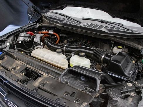 Used 2024 Ford F150 XLT w/ Mobile Office Package image 29