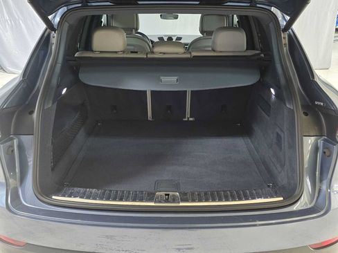 Used 2020 Porsche Cayenne AWD/4WD image 14